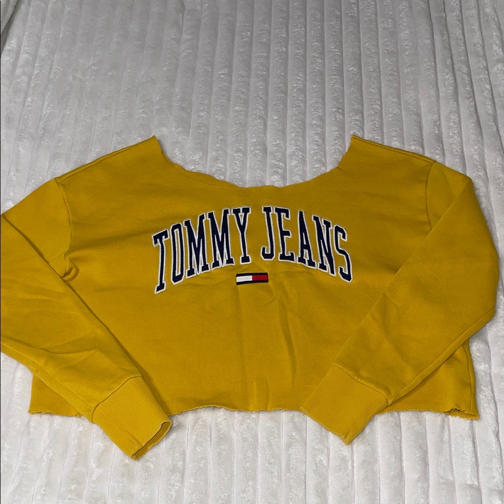 Tommy Jeans Sweatshirt | Size Medium ?
